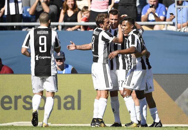  尤文图斯新援首秀破门助球队登顶积分榜  