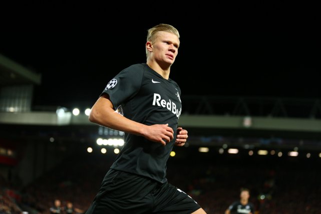  那不勒斯客场奏凯,卫冕冠军渐露疲态